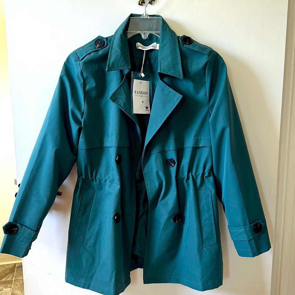 New!  Super cute light jacket size medium